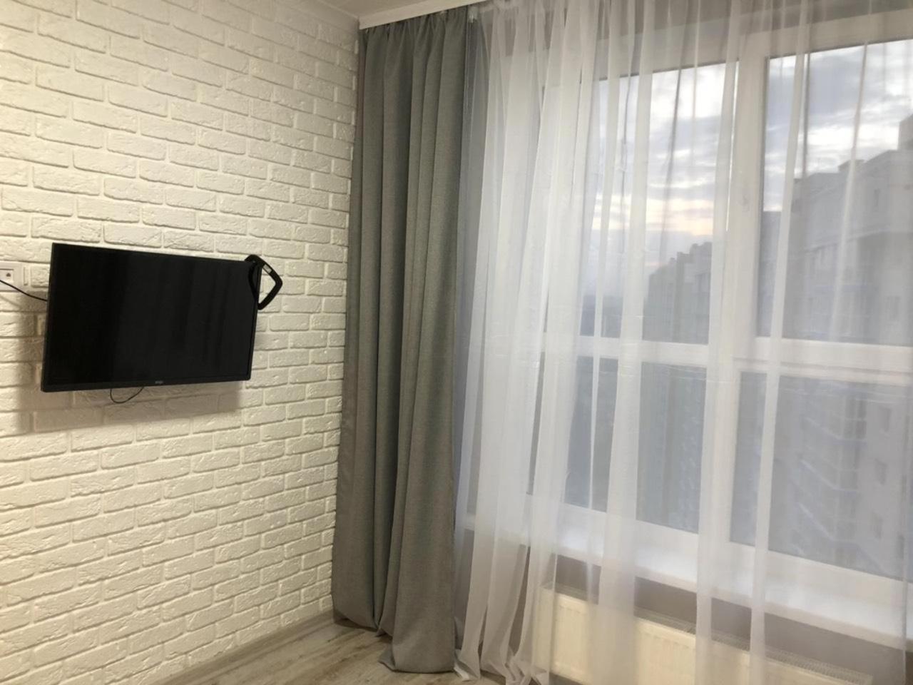 Appartement Квартира Парковые Озера à Kiev Extérieur photo