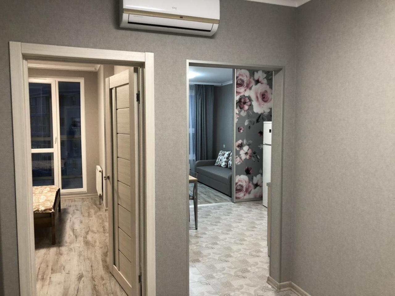 Appartement Квартира Парковые Озера à Kiev Extérieur photo